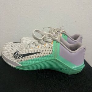 Nike Metcons 6 Lilac Green